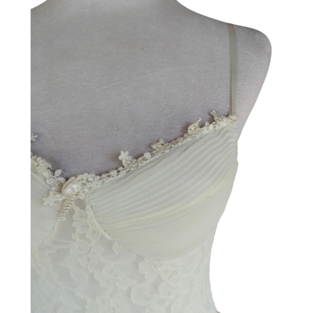 Vintage Off White Lace Nightie Teddy Bodysuit 100% Nylon Size Medium